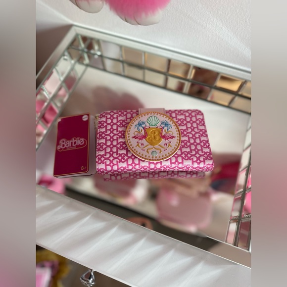 Barbie Movie Loungfly Wallet - Picture 7 of 8